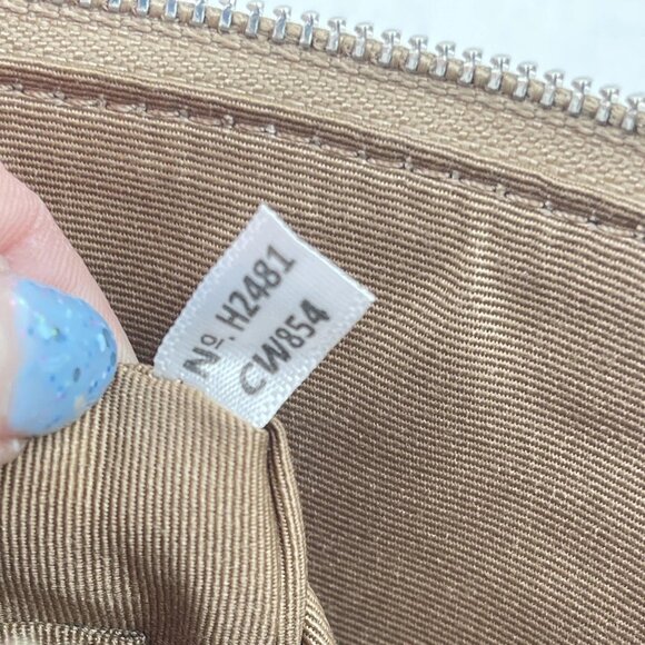 NEW COACH Corner Zip Wristlet in Signature Canvas with Stripe CW854 Sand/Taupe - Picture 11 of 11